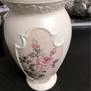 Shabby Chic Vase!
